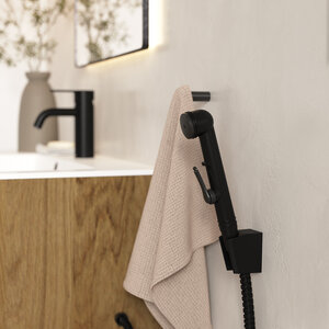 Silhouet Basin Mixer with sidespray (Matt black)