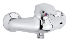 Space shower mixer in chrome.