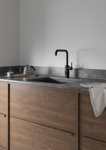 Instant kogende køkkenarmatur