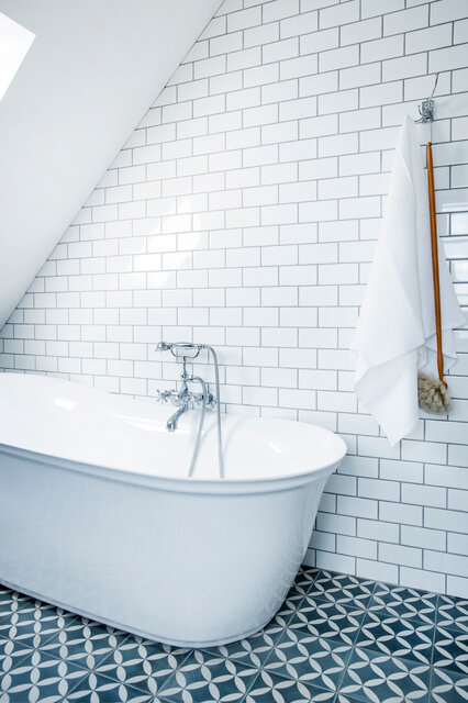 Picture of the danish designed Tradition bath shower mixer